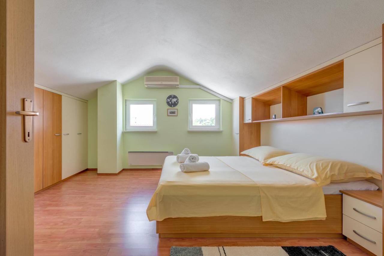 Villa Lille Трогир Экстерьер фото