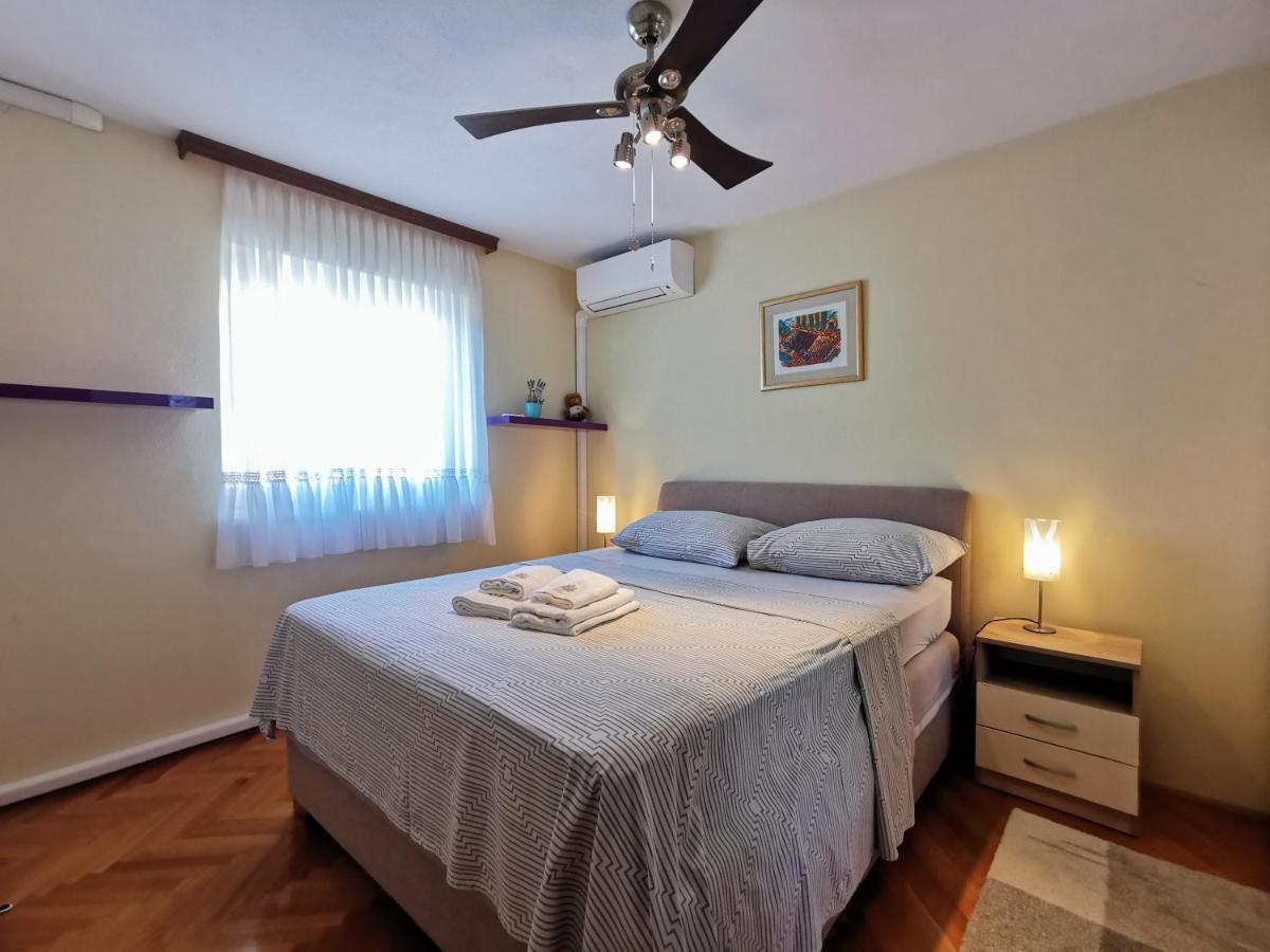 Villa Lille Трогир Экстерьер фото