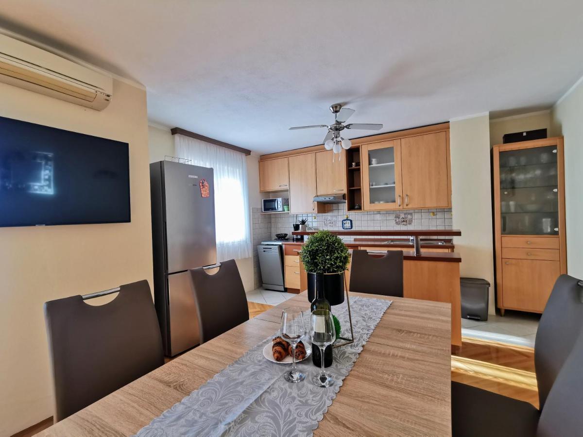 Villa Lille Трогир Экстерьер фото