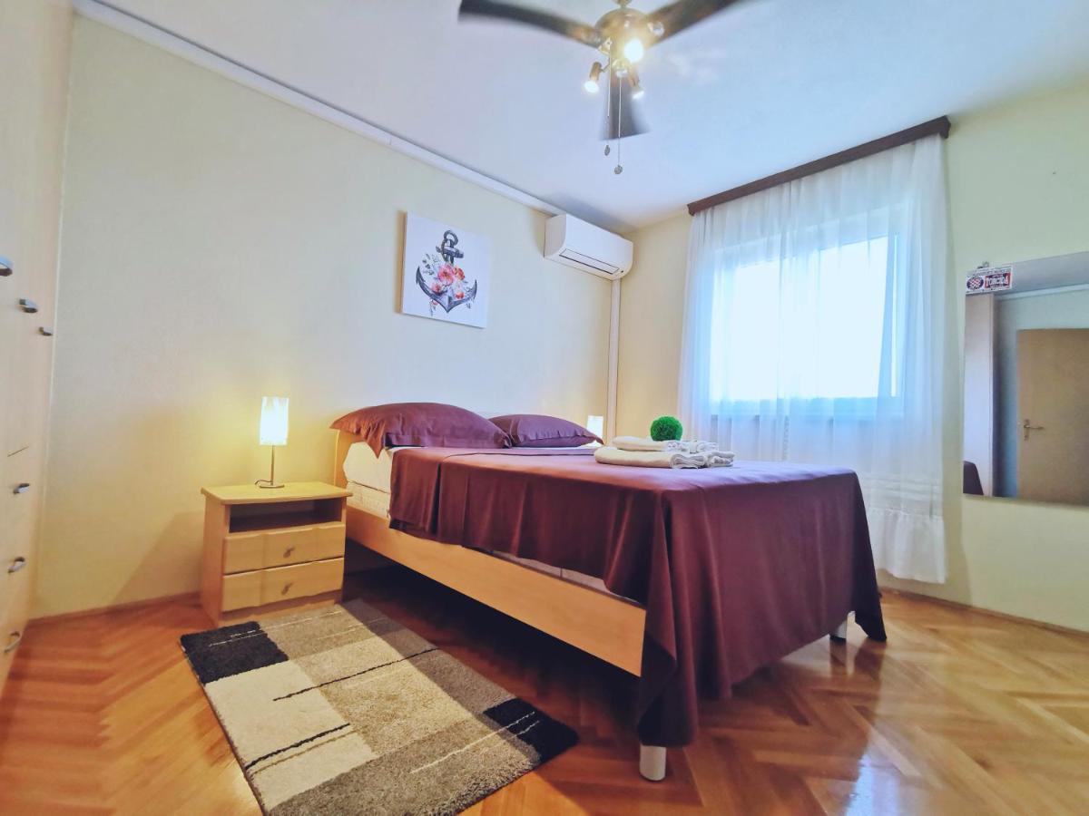 Villa Lille Трогир Экстерьер фото